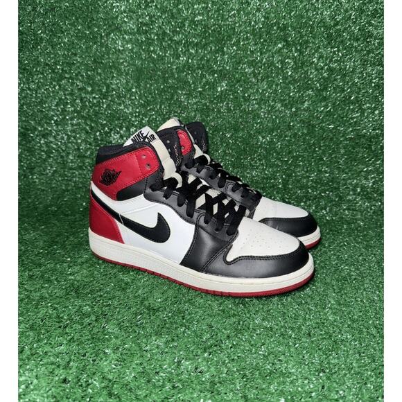 Air Jordan 1 Retro High OG Black Toe GS Kids Size 6Y Women 7.5 Black Red Chicago - Picture 1 of 12